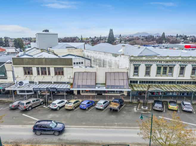 Incredible SH1 location in the heart of Gore
