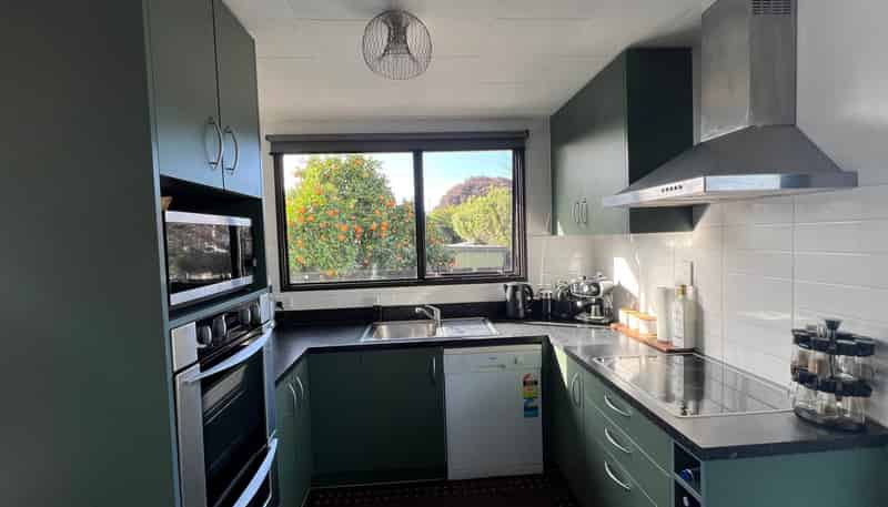 12B Sandspit Road, Waiuku