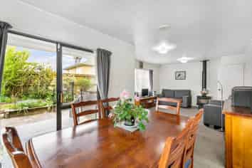 2/23 Bernina Place, Weymouth
