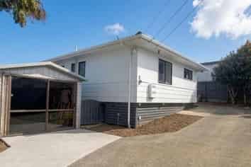 2/23 Bernina Place, Weymouth