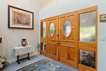 2 Sunglo Terrace, Otaki