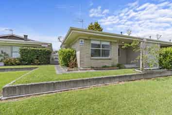 2/2 Ryan Ave, Chartwell