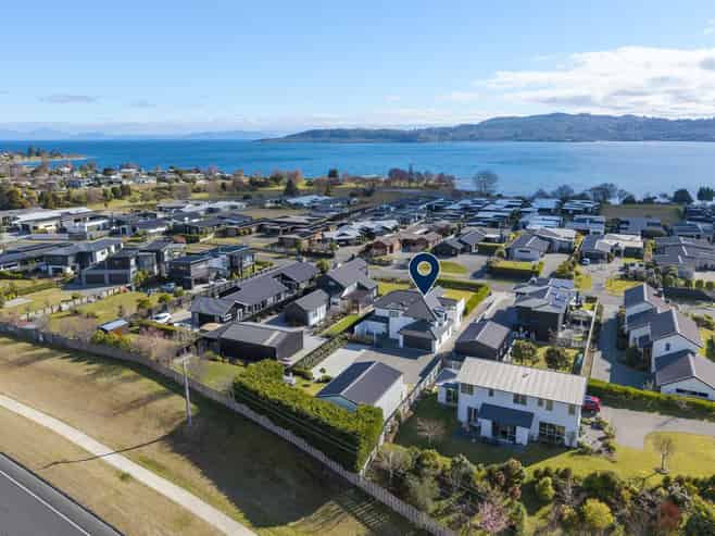 20 Pukenamu Road, Rainbow Point