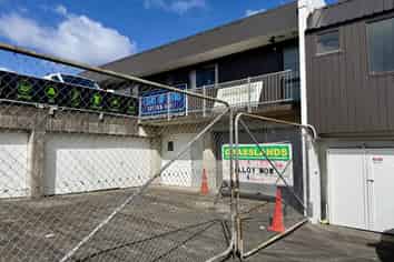 Flexible Storage Space with Private Yard | 200m2