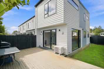 18A Larissa Avenue, Henderson