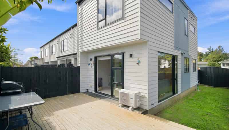 18A Larissa Avenue, Henderson