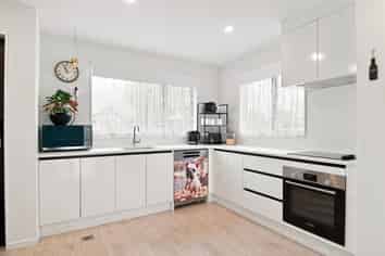 18A Larissa Avenue, Henderson