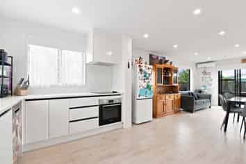 18A Larissa Avenue, Henderson
