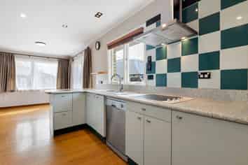 9 Sutcliffe Place, Chartwell