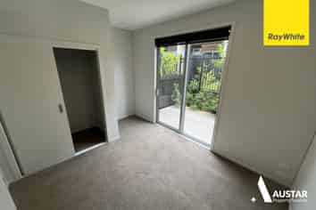 12 Ceramic Lane, New Lynn