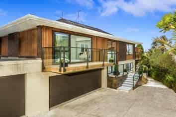 1/27 Waitemata Road, Hauraki