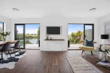 1/27 Waitemata Road, Hauraki