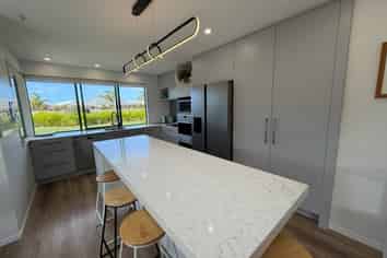 20  Sunrise Avenue , Mount Maunganui