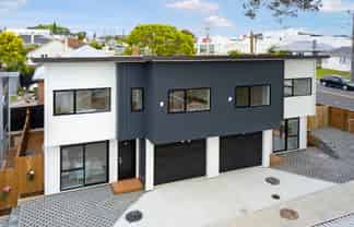 4035F Great North Road, Glen Eden