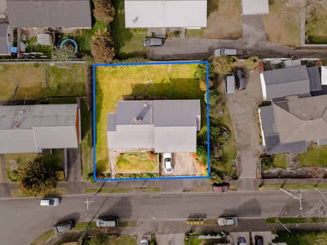 6 Stewart Place, Melville