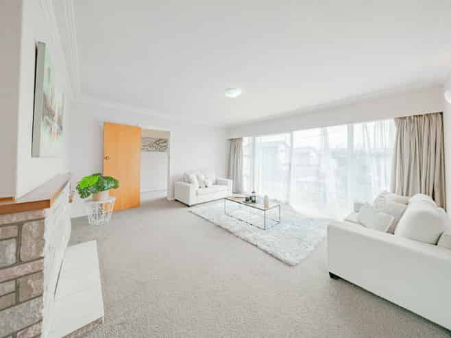 6 Stewart Place, Melville