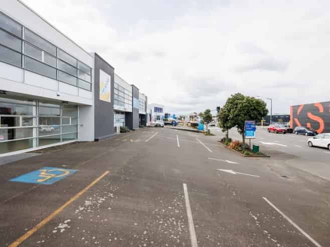 Owner-Occupier With Holding Income