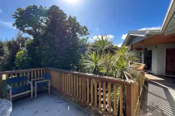 207 Bethells Road, Bethells Beach