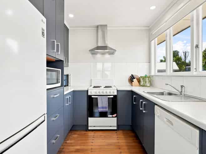 57 Chorley Avenue, Massey