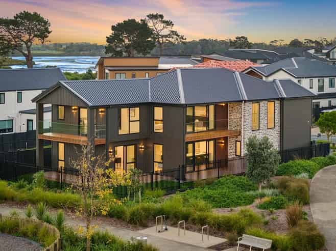 32 Catalina Avenue, Karaka