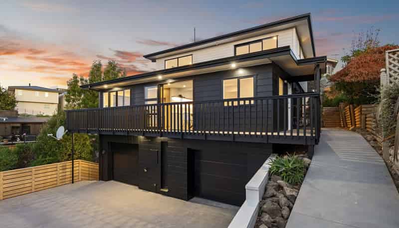 167 Soleares Av, Mount Pleasant