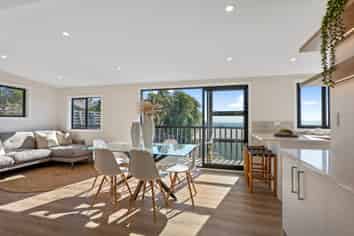 167 Soleares Av, Mount Pleasant