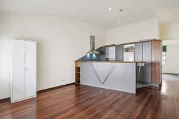 811/8 Church Street, Wellington Central