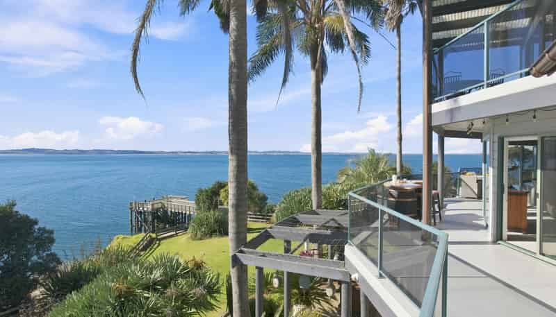 6577 Pouto Road, Pouto