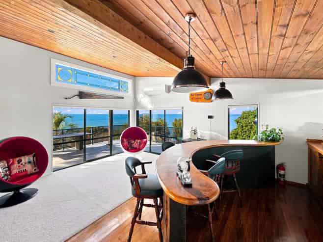 6577 Pouto Road, Pouto