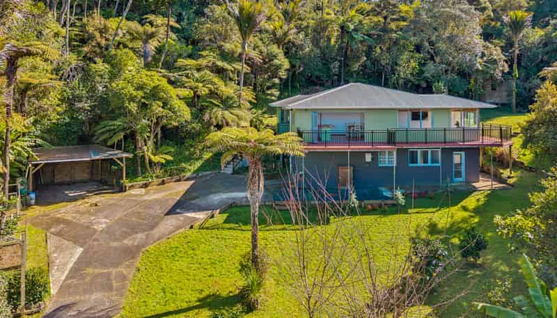 373 Huia Road, Titirangi