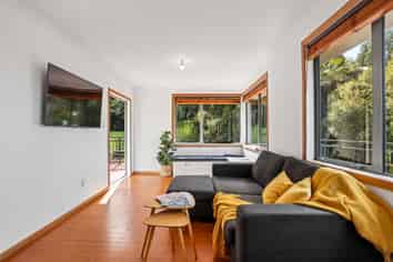 373 Huia Road, Titirangi