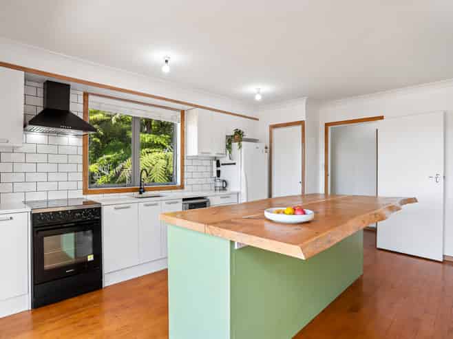 373 Huia Road, Titirangi