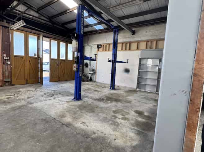 WORKSHOP READY ON KING