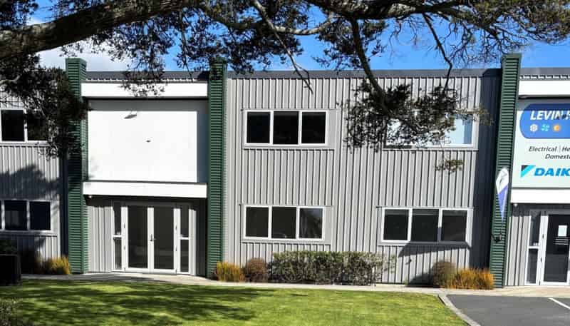 2B/5 Bush Street, Levin