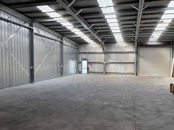 Premium Industrial Unit in Secure Business Complex