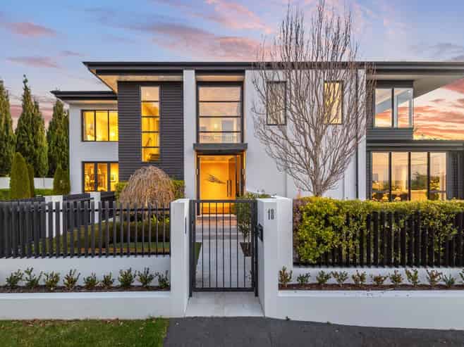 18 Lammermoor Drive, St Heliers