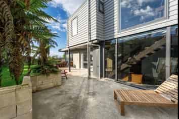 85 Poplar Street, Gleniti