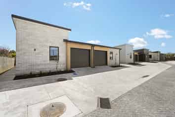 3 Fable Way, Leamington