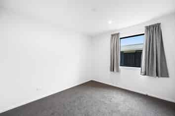 3 Fable Way, Leamington