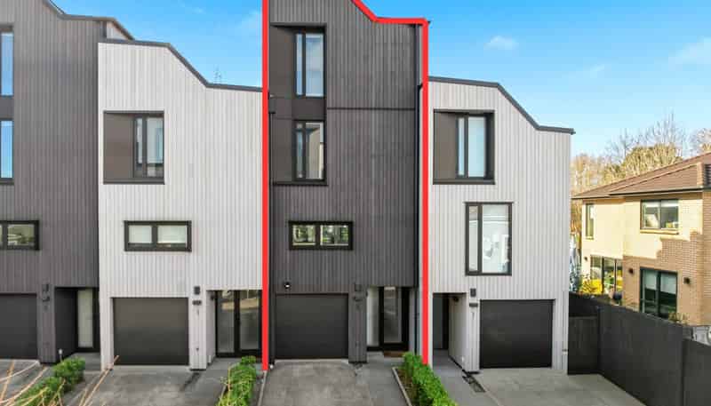 2/7 Arcadia Road, Epsom