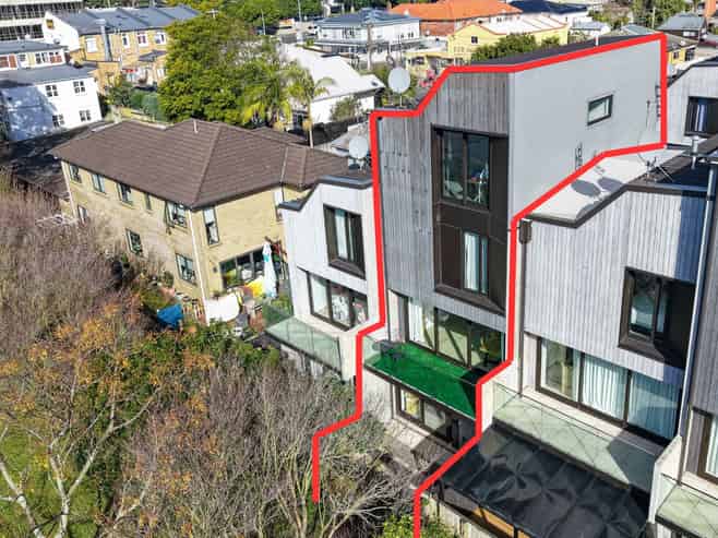 2/7 Arcadia Road, Epsom