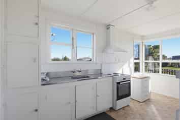 2 Gothard Place, Westport