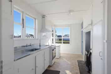 2 Gothard Place, Westport