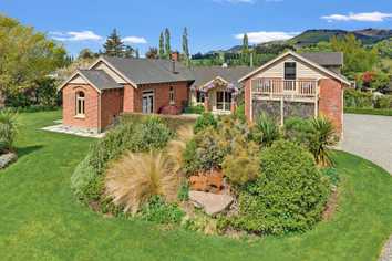 7 Waimea Valley Road, Gore