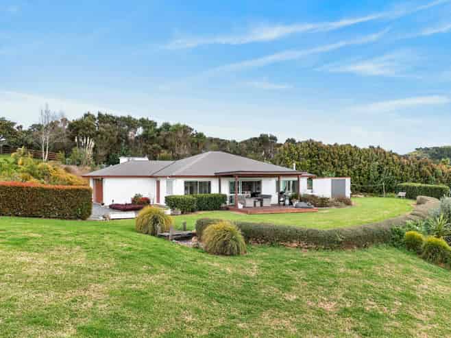 52 Daniel Parade, Mangawhai