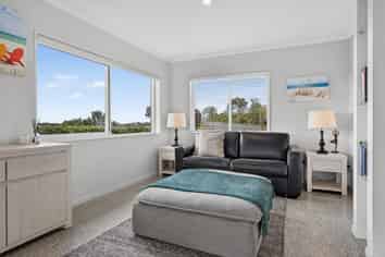 52 Daniel Parade, Mangawhai
