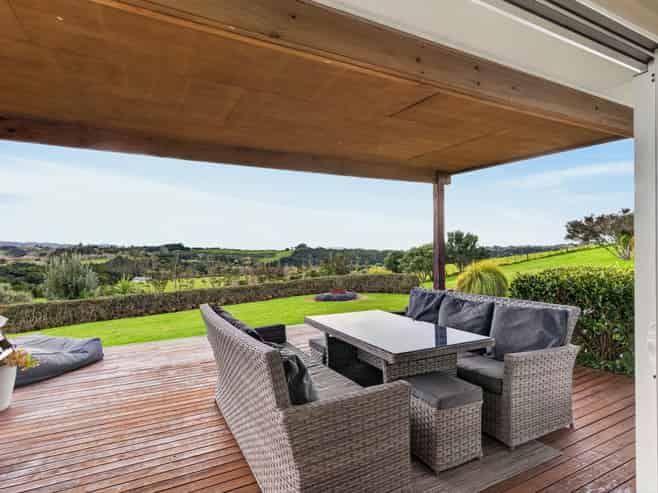 52 Daniel Parade, Mangawhai