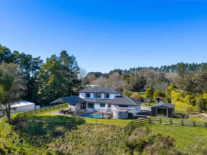 14 Willowcreek Lane, Whatawhata
