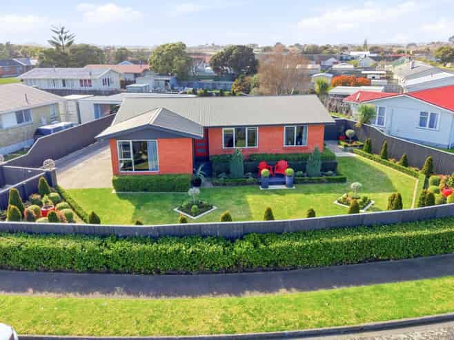 23 Gibbons Crescent, Castlecliff