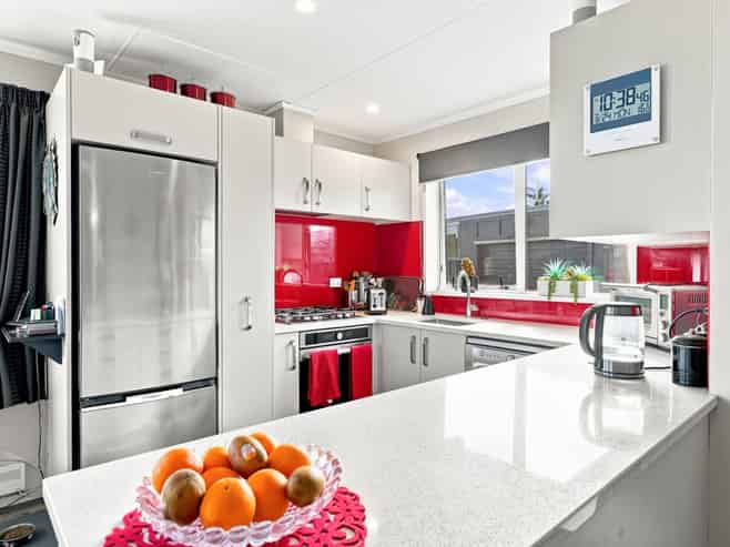 23 Gibbons Crescent, Castlecliff